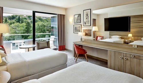 Superior Twin Room, 2 Twin Beds, Non Smoking, Partial Sea View