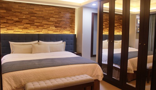 King Suite, Room