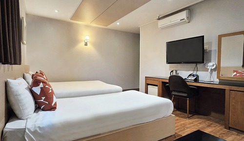 Deluxe Twin Room