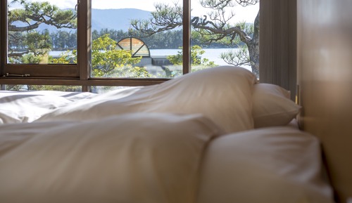 	Japanese Western Style Room (2F) - no children, ages 12+ only