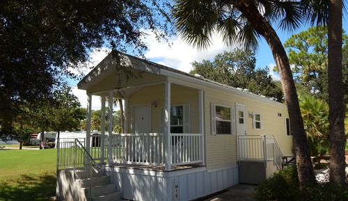 Deluxe Cabin, 1 Queen Bed with Sofa bed, Patio