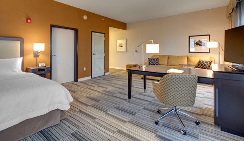 Studio, 1 King Bed, Mountain View, Corner