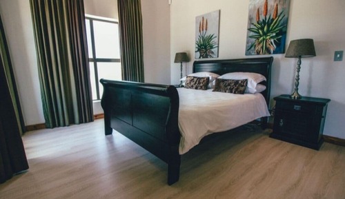 Executive Apartment (Suite)