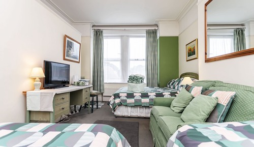 Standard Quadruple Room, Shared Bathroom, Garden View