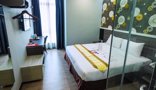 Deluxe Room, 1 King Bed