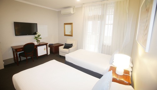 Standard Twin Room