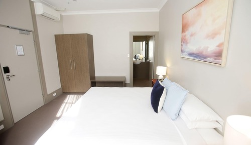 Standard King Room