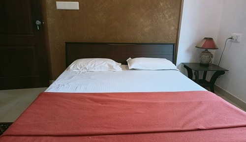 Standard double bedroom suite