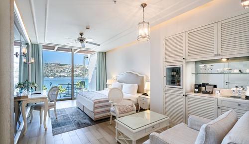 Premium Room, Multiple Beds, Sea View (Queen)
