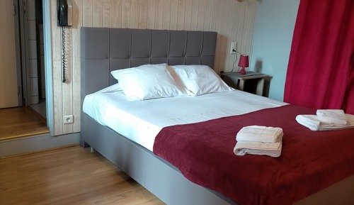 Quadruple Room, Canal View