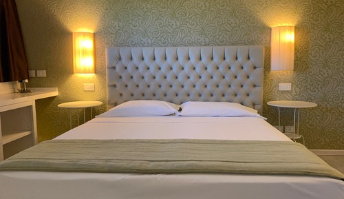 Classic Double or Twin Room, 1 Bedroom, Refrigerator, City View