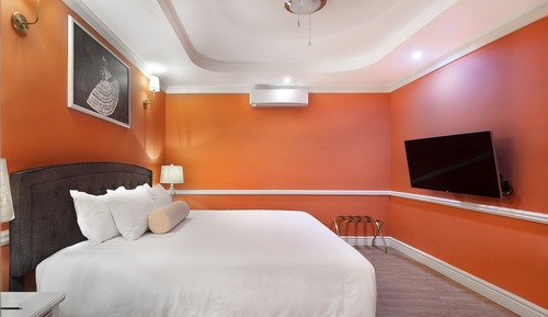 Economy Double Room, 1 King Bed