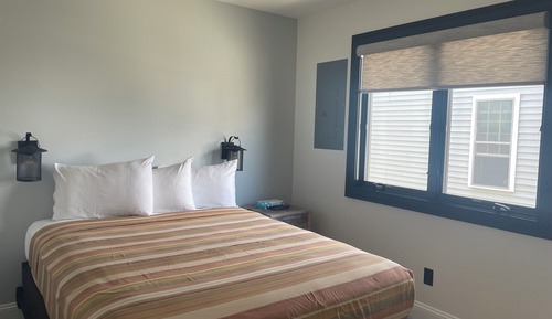 Signature Bungalow, 2 Bedrooms, Kitchen, Pool View