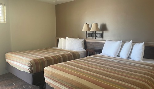 Deluxe Suite, Kitchenette (Private Balcony with  two Queen Bed)