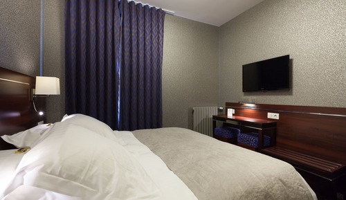Standard Double or Twin Room, City View