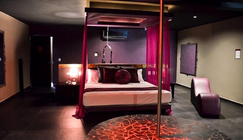 Suite Arabe VIP with Round Bed