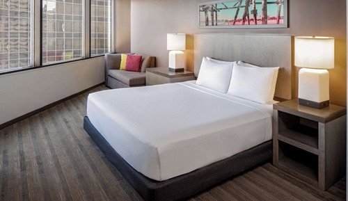 One Bedroom Suite One King