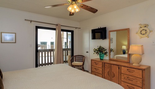 Superior Condo, 1 King Bed with Sofa bed, Balcony, Resort View