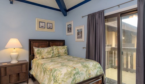 Superior Condo, 1 Bedroom, Balcony, Courtyard Area