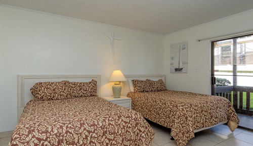 Basic Condo, 2 Double Beds, Resort View, Beachside