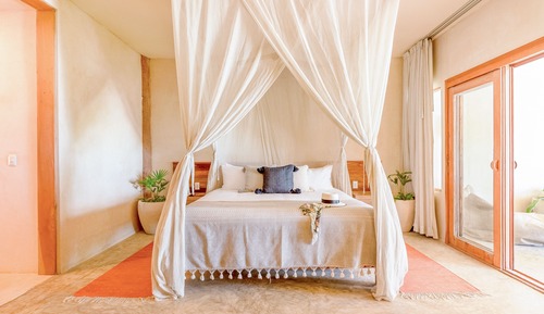 Junior Suite Oceanfront Beach level