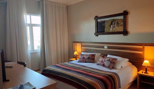 Deluxe Room, Lake View