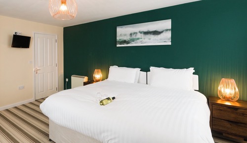 Standard Suite, 3 Bedrooms