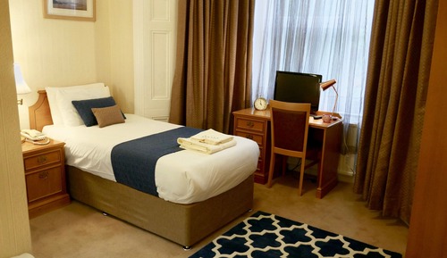 Twin Room, Ensuite