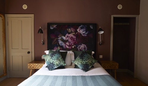 Exclusive Room