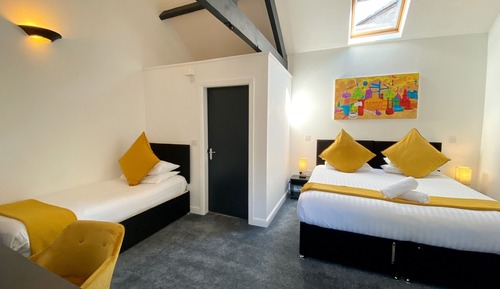 Triple Room