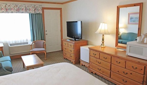 One King Main Inn Second Floor