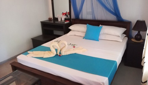 Luxury Double Room, Private Bathroom, Garden View