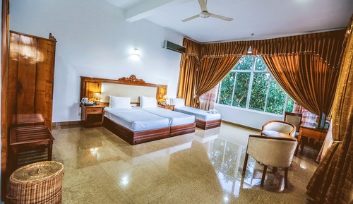 Deluxe Double Room, 1 Double Bed, Lake View