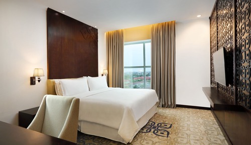Executive Suite, 1 Bedroom, Non Smoking, City View