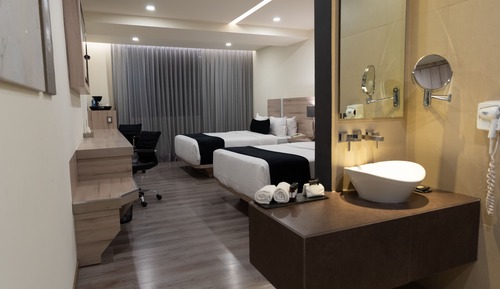 Standard Double Room, 2 Queen Beds