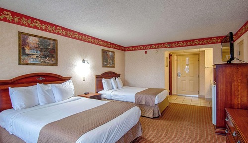 Room, 2 Queen Beds, Accessible, Non Smoking