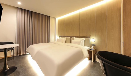 Standard Twin Room
