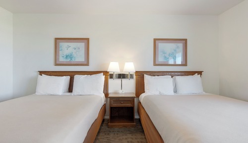 Comfort Room, 2 Bedrooms