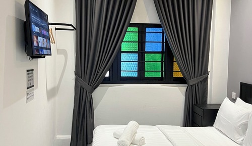 Deluxe Double Room with Shared bathroom, Non Smoking