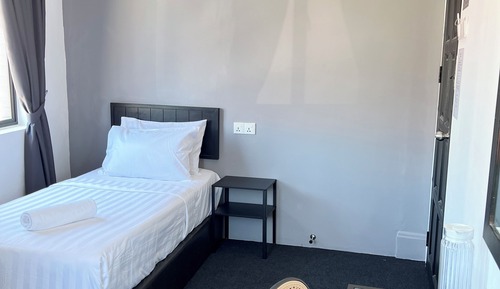 Deluxe Single Room with Shared Bathroom, Non Smoking