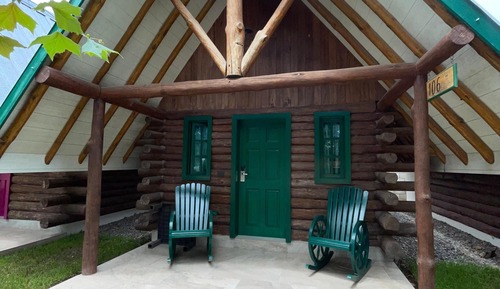 Deluxe Room, 1 King Bed, Garden View