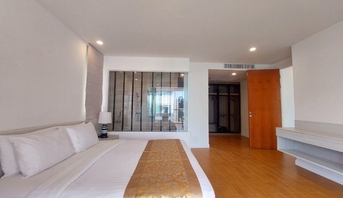 Deluxe Two-Bedroom Suite