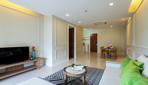 Deluxe One-Bedroom Suite