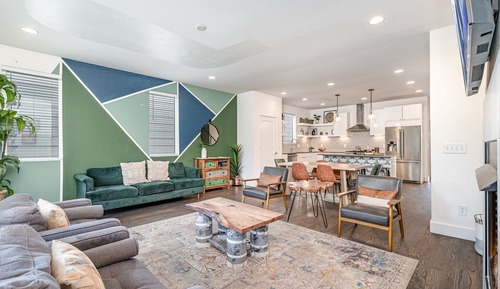 House (4 Bedrooms)
