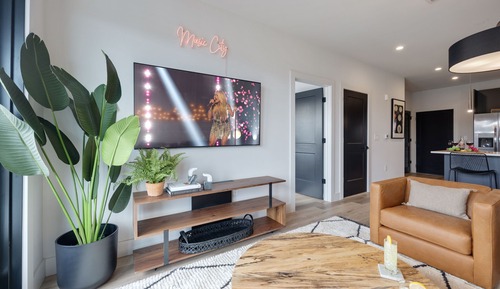 House (2 Bedrooms)