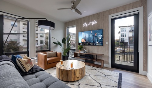 House (2 Bedrooms)