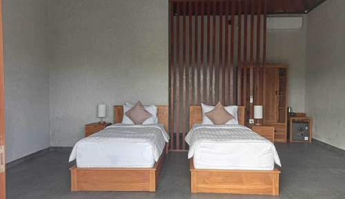 Bungalow, 2 Twin Beds, Pool View