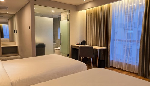 Standard Twin Room