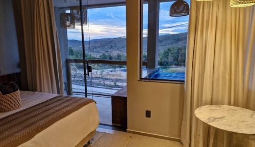 Luxury Suite, 1 King Bed, Private Pool, Mountain View