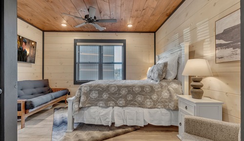 Luxury Cabin, Private Pool, Mountain View